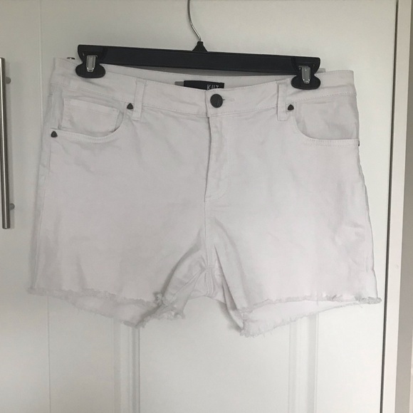 12 L KUT from the cloth white jean denim shorts - Picture 3 of 15